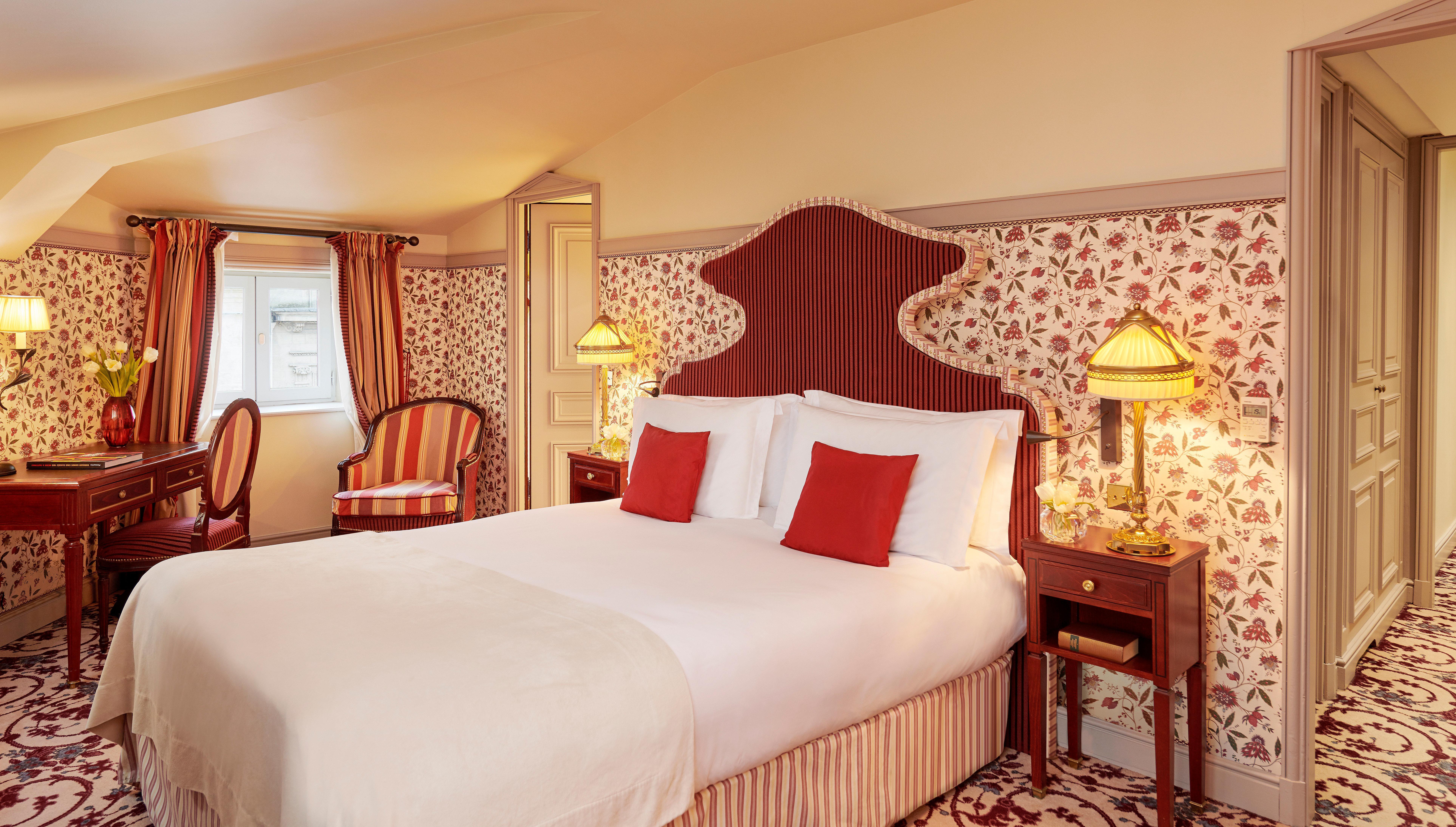 อินเตอร์คอนติเนนตัล บอร์โด เลอ กร็อง โฮเต็ล Hotel ภายนอก รูปภาพ A bedroom at the hotel