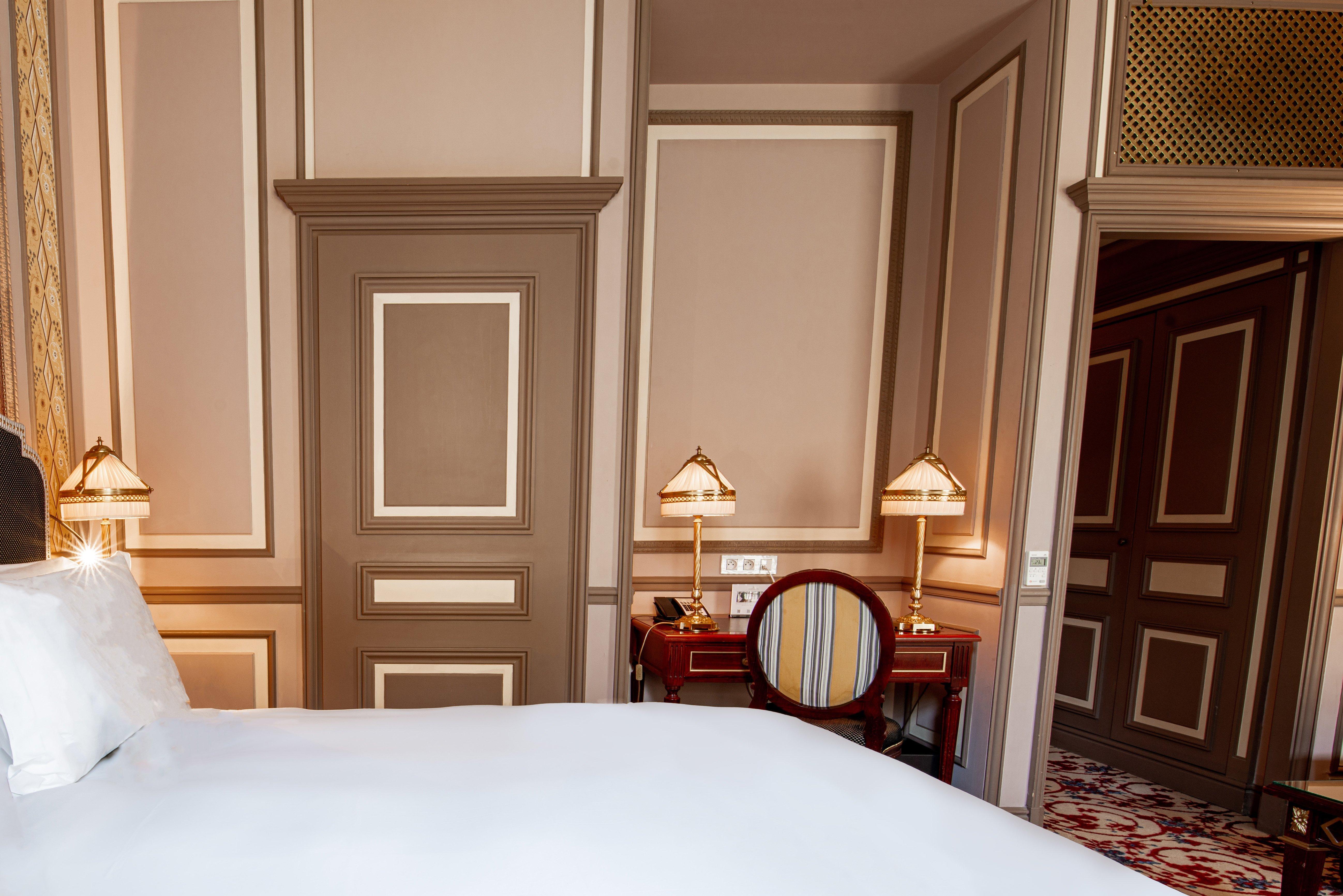 อินเตอร์คอนติเนนตัล บอร์โด เลอ กร็อง โฮเต็ล Hotel ภายนอก รูปภาพ A room at the hotel