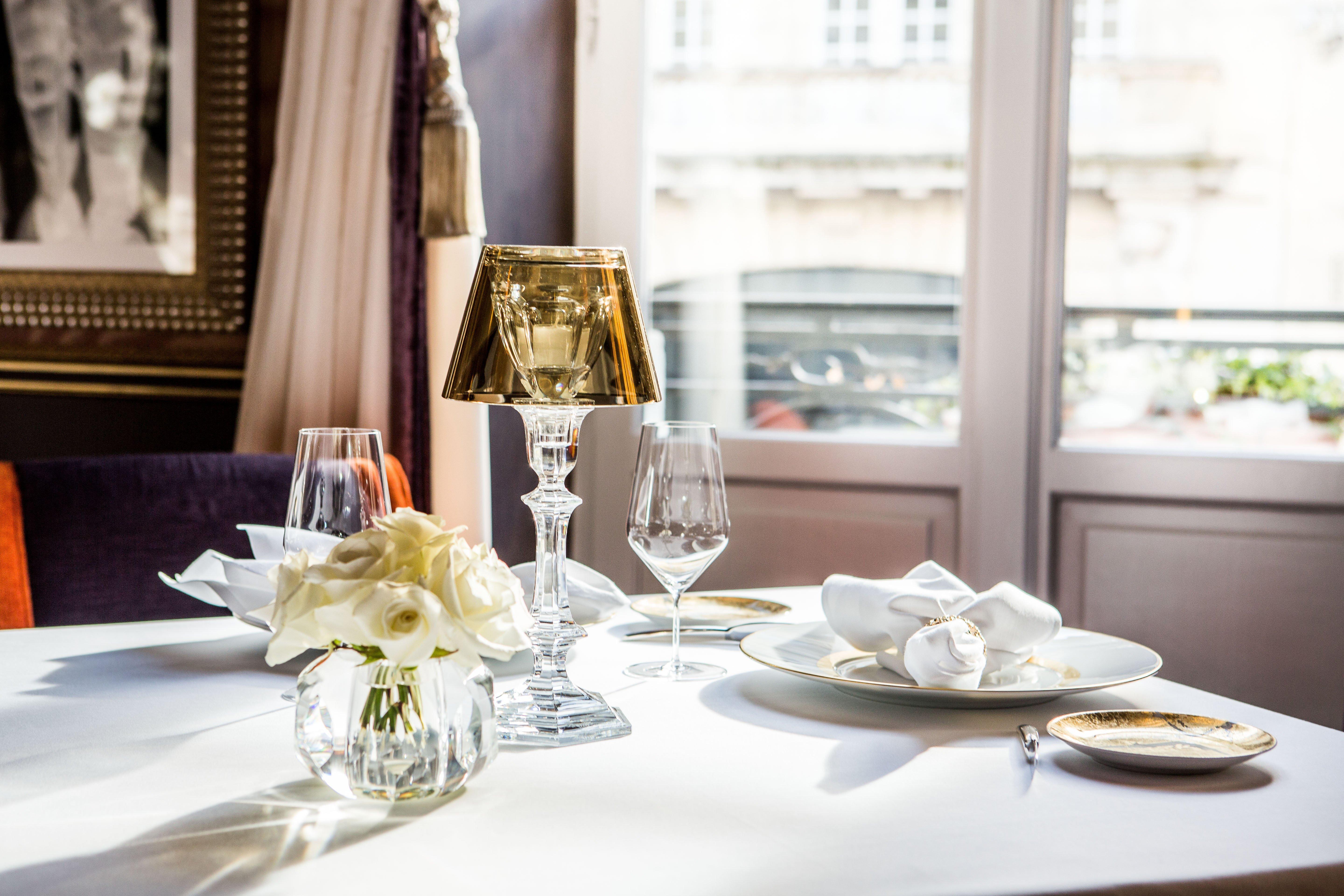 อินเตอร์คอนติเนนตัล บอร์โด เลอ กร็อง โฮเต็ล Hotel ภายนอก รูปภาพ Restaurant