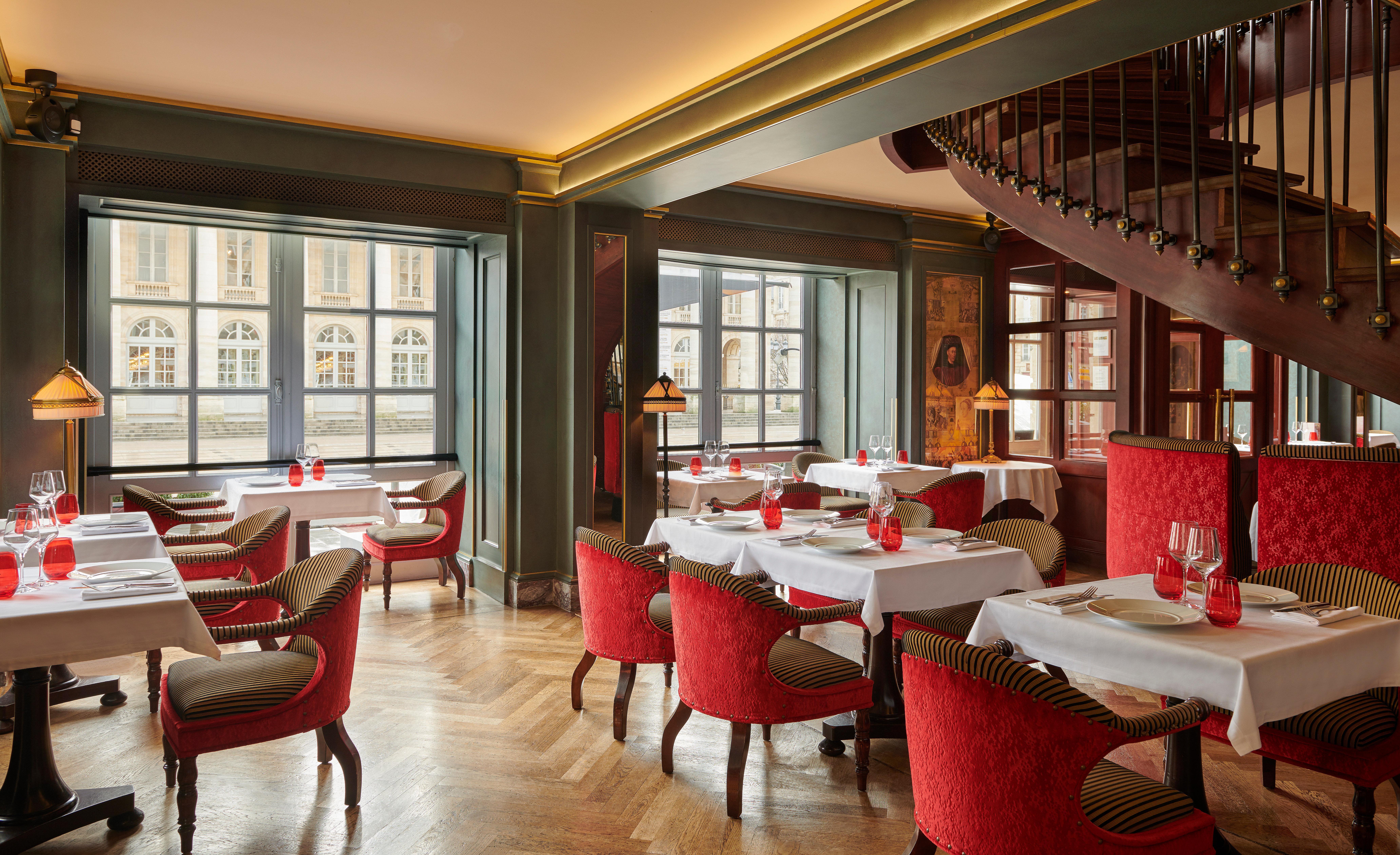 อินเตอร์คอนติเนนตัล บอร์โด เลอ กร็อง โฮเต็ล Hotel ภายนอก รูปภาพ The interior of the restaurant